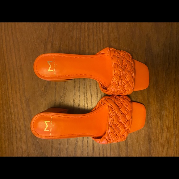NWT Marc Fisher Square Toe Braided Samdals - Orange Size 6 - Picture 3 of 5